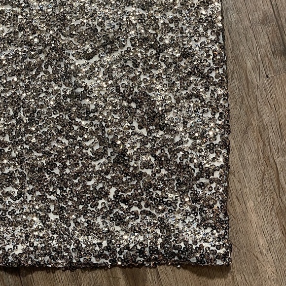 DECREE SEQUIN MINI SKIRT - Picture 3 of 4